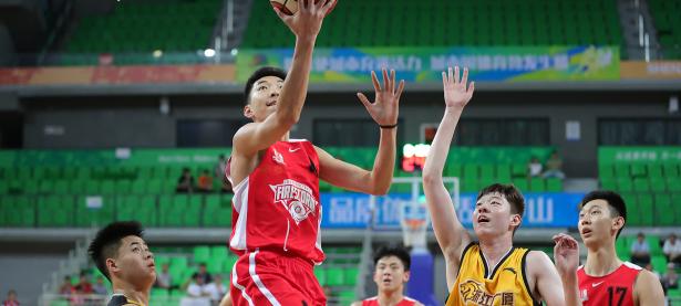 B体育体育网页版入口-中国顶尖篮球联赛持续激情上演，球员拼搏奋斗的简单介绍