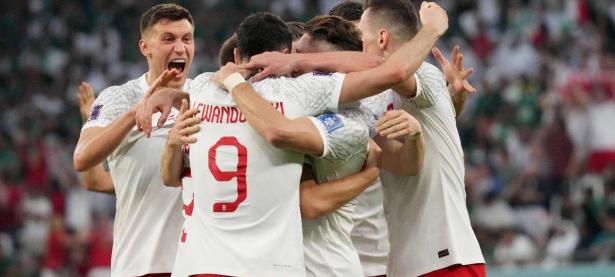 B体育体育app下载-包含欧国联比赛：意大利小组赛战平波兰的词条