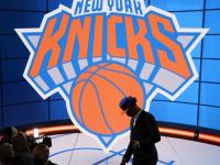 B体育体育电竞-包含开拓者客场力克黄蜂，终止连败的词条