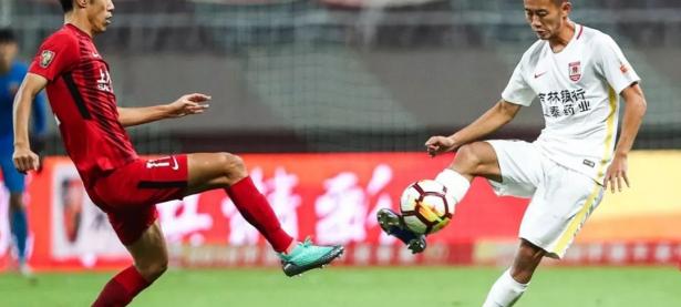B体育体育课程-关于长春亚泰客场逼平深圳佳兆业，赛事呈现激烈对抗的信息