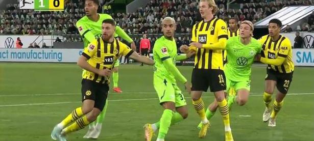 B体育体育课程-沃尔夫斯堡遭遇困境，需紧急调整