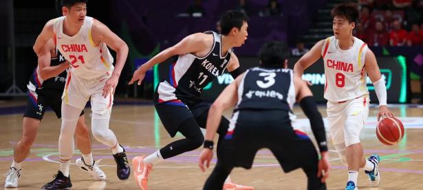 B体育体育官网app-包含精彩比赛引人瞩目，双方角逐难解胜负的词条