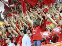 B体育体育网站-包含足球比赛中球员积极拼抢，争取每一个胜利机会的词条