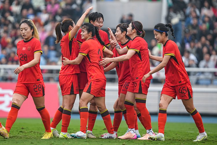 赛场上的争锋:中国女足迎战新对手的简单介绍 赛场上的争锋:中国女足迎战新对手的简单介绍