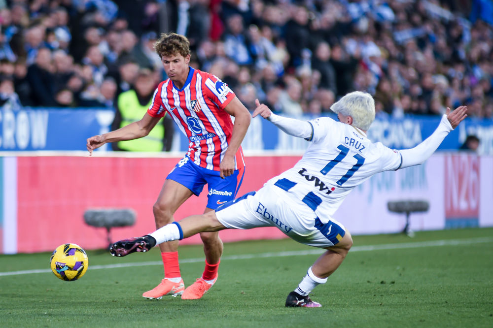 包含马德里竞技客场逆转逼平对手,保持不败战绩的词条 包含马德里竞技客场逆转逼平对手,保持不败战绩的词条