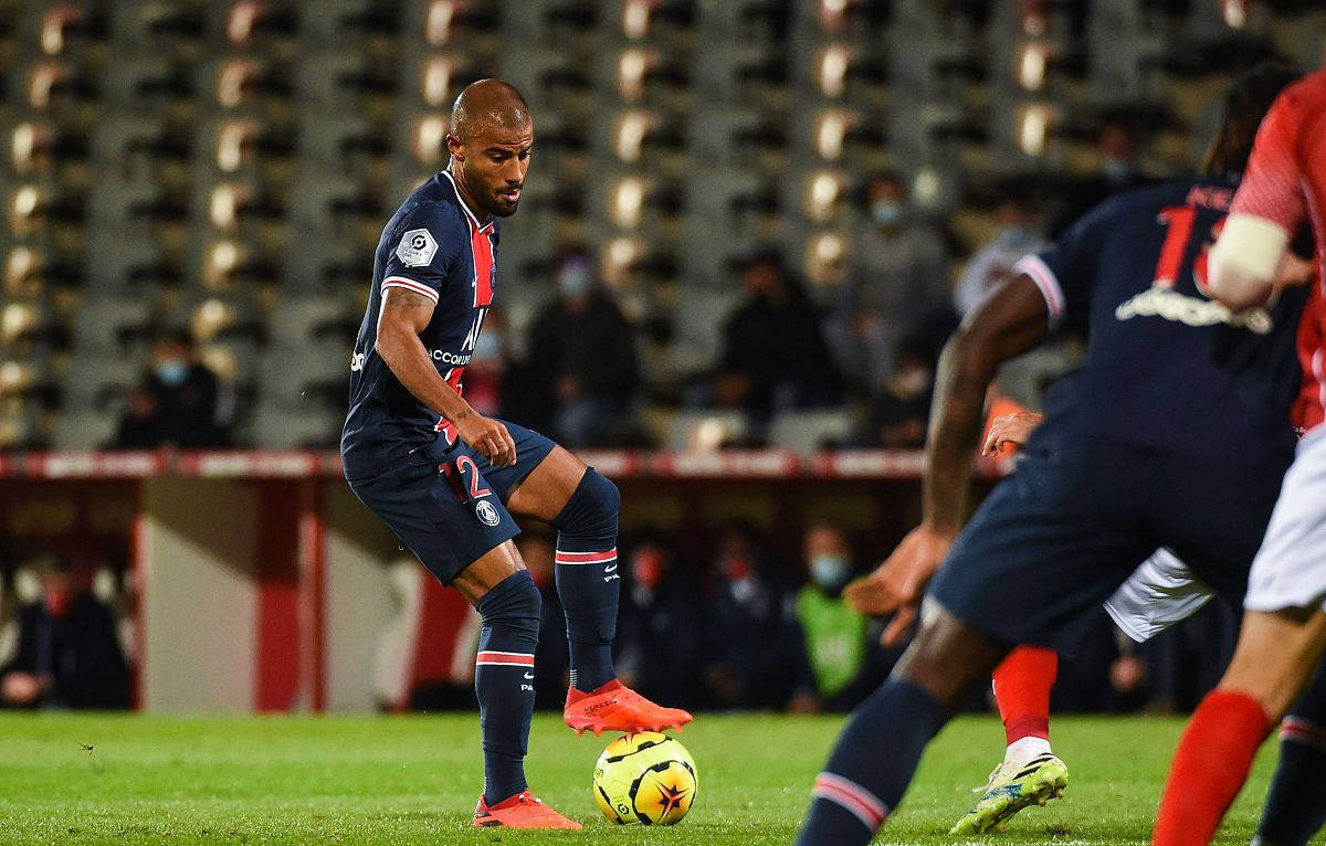 包含兰斯与蒙彼利埃争夺胜利,最终以比握手言和的词条 包含兰斯与蒙彼利埃争夺胜利,最终以比握手言和的词条