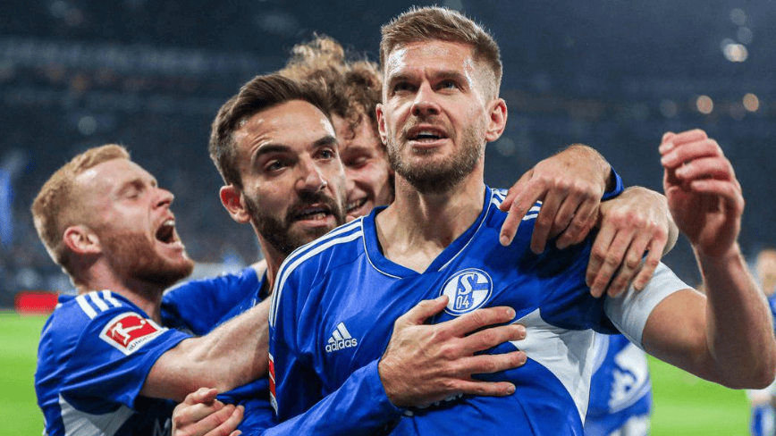 沙尔克客场遭遇失利,德国联赛前三动荡的简单介绍 沙尔克客场遭遇失利,德国联赛前三动荡的简单介绍