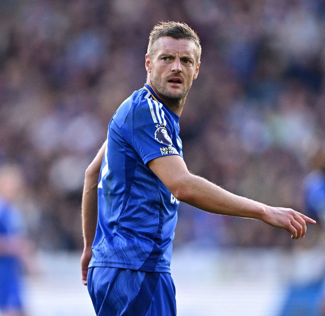 包含瓦尔迪因伤退出比赛，英格兰备战欧预赛关键之战的词条