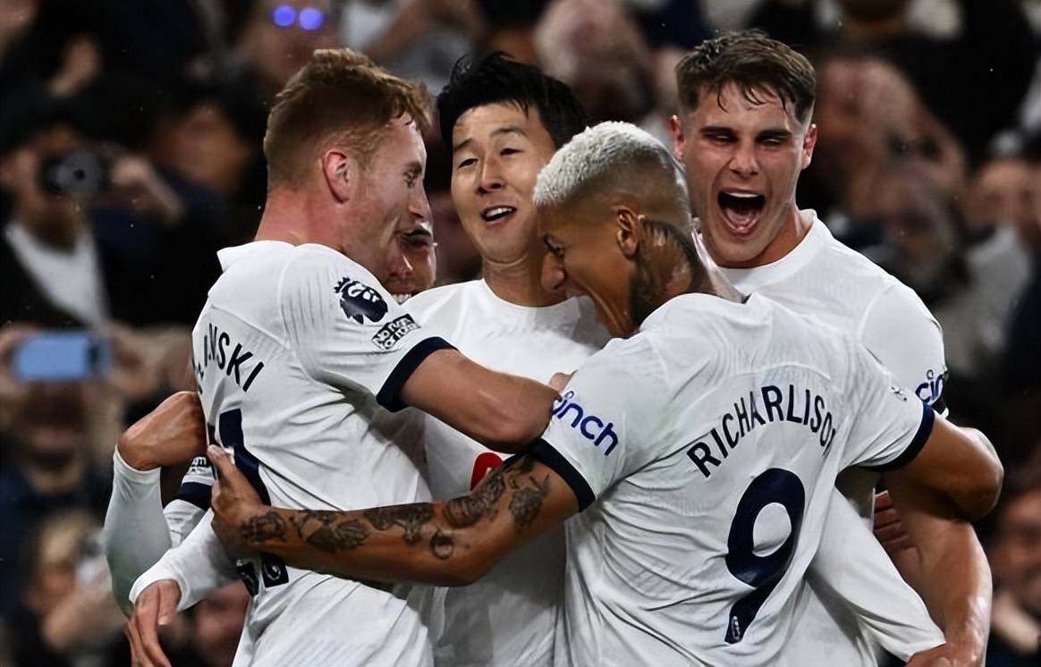 霍芬海姆逆转战胜对手，震撼全场的简单介绍