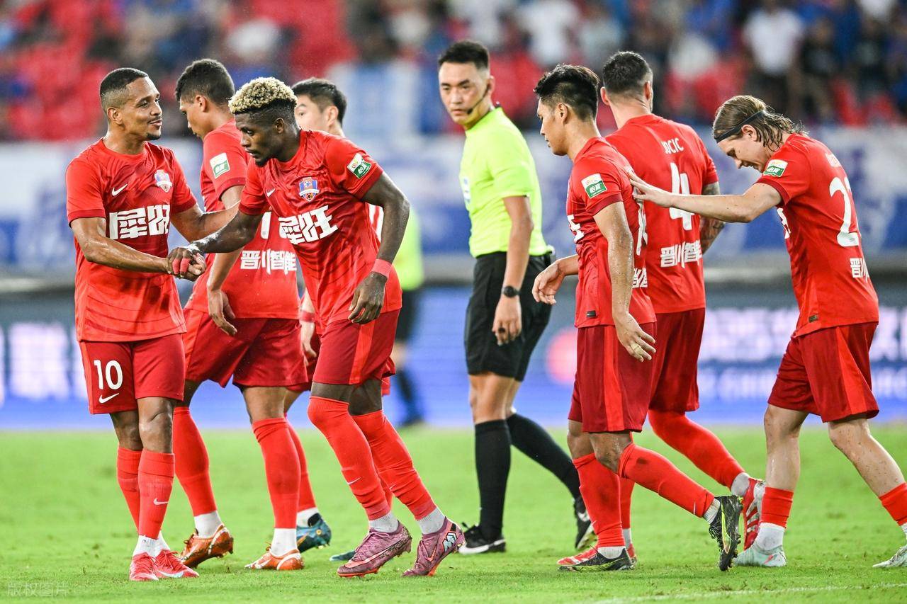 关于长春亚泰客场逼平深圳佳兆业,赛事呈现激烈对抗的信息 关于长春亚泰客场逼平深圳佳兆业,赛事呈现激烈对抗的信息