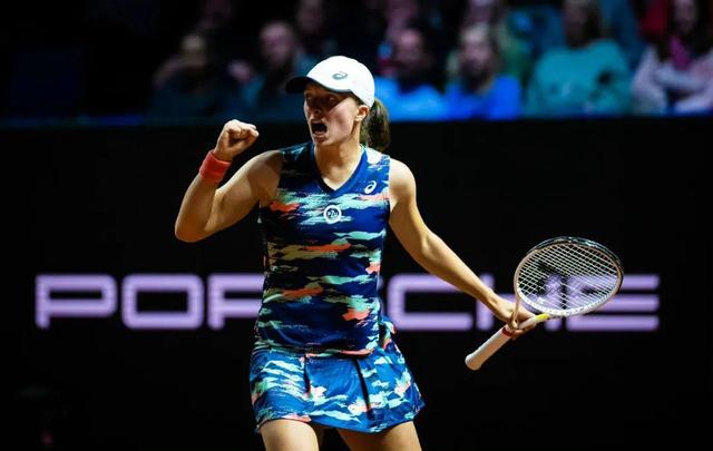 斯图加特势不可挡,豪取胜利的简单介绍 斯图加特势不可挡,豪取胜利的简单介绍