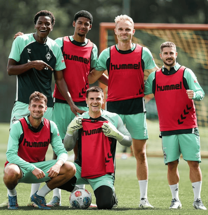 不莱梅遭遇德甲连败危机,防线岌岌可危实力缩水需尽快自救的简单介绍 不莱梅遭遇德甲连败危机,防线岌岌可危实力缩水需尽快自救的简单介绍