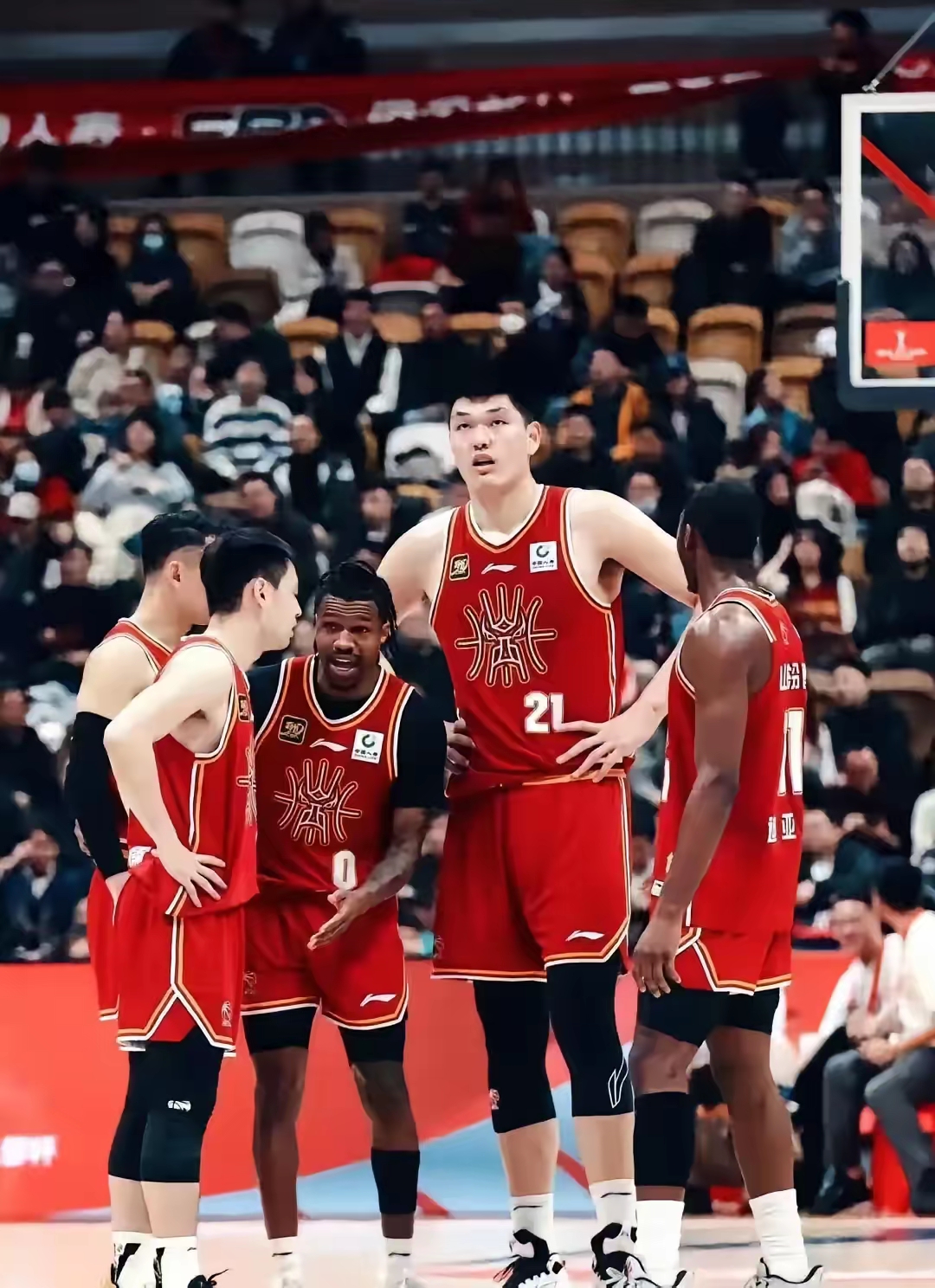 浙江男篮大胜四川队,士气高昂 浙江男篮大胜四川队,士气高昂