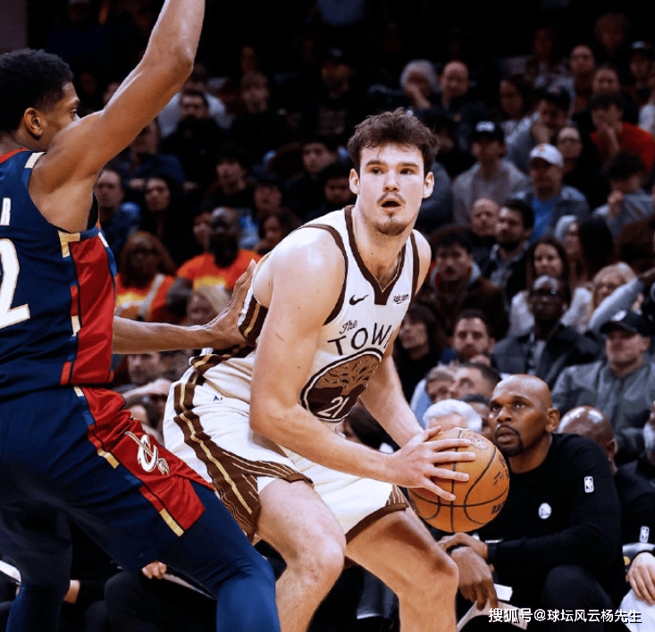 勇士客场击败公牛，继续保持不败